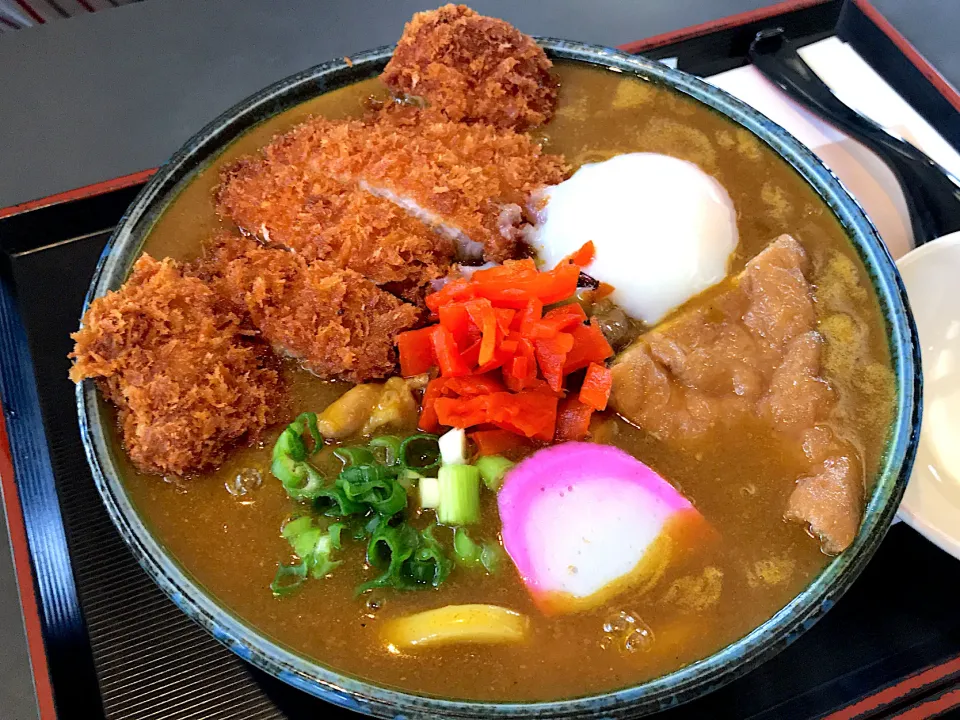 七福別邸 カツカレーうどん|inokocafeさん