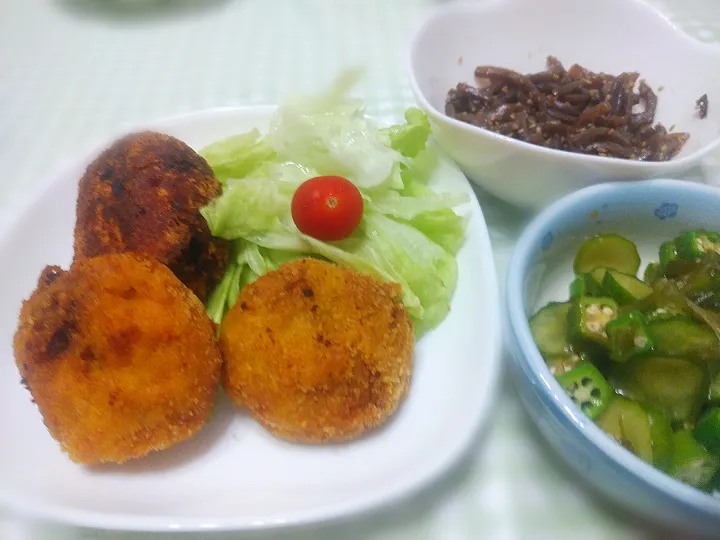 カボチャのコロッケ😊晩ご飯😊
台風接近の為、早めの帰宅。|Mitsuhiro.Sさん