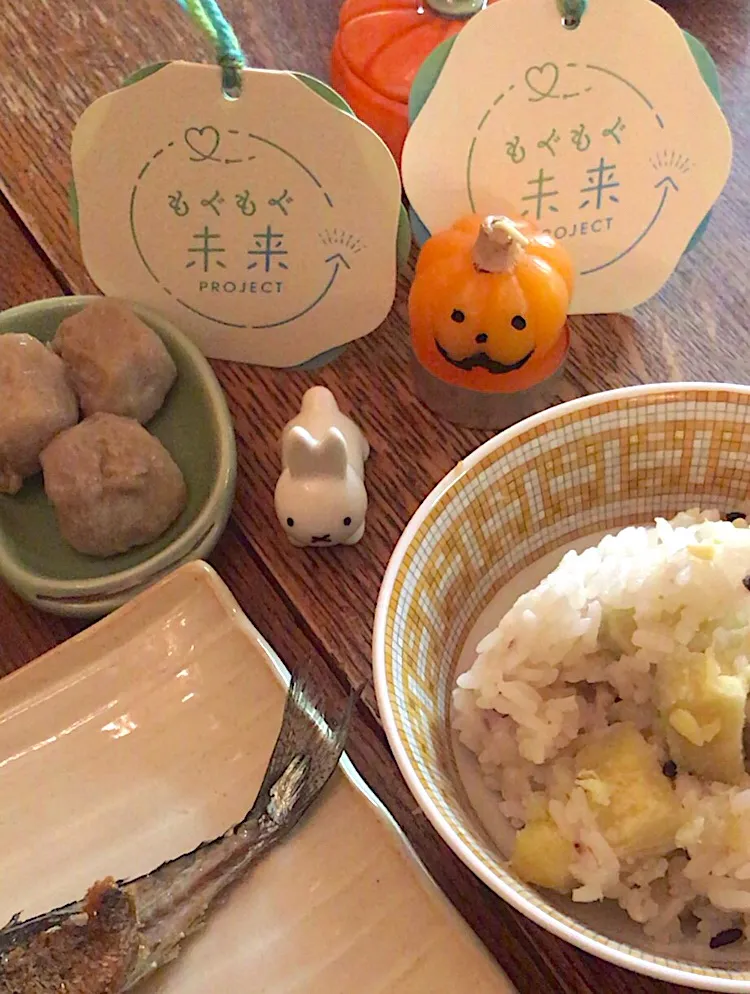 晩ごはん #さつまいもご飯  #里芋の煮物  #もぐもぐ未来プロジェクト|小松菜さん