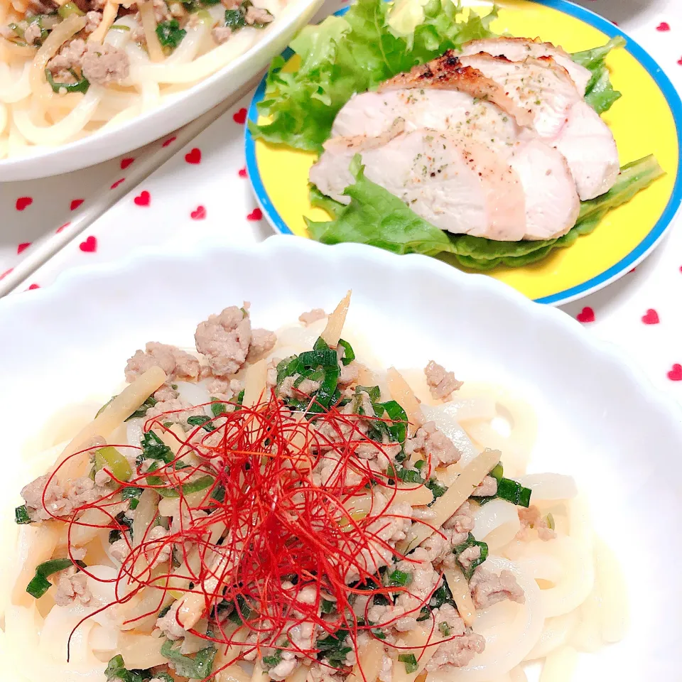 坦々風うどん‪‪❤︎‬"鶏むねグリル焼き|ぁゃ🍃さん