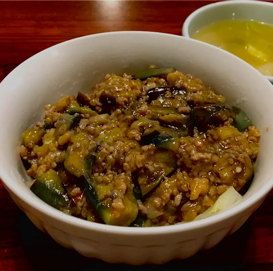 晩ごはん⭐️⭐️⭐️62.9kg                                 本日も麻婆茄子丼なーり🍆ʕʘ̅͜ʘ̅ʔ🍆ﾅｽﾀﾞﾝｽｯ！|ぽんたさん