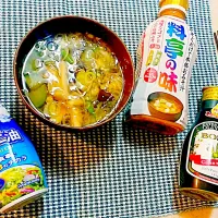 Snapdishの料理写真:味噌汁＋アマニ油|マノロさん