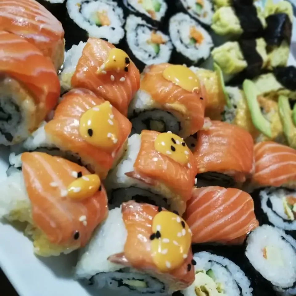 Dinner : Sushi plater|Arinron Ahirafさん