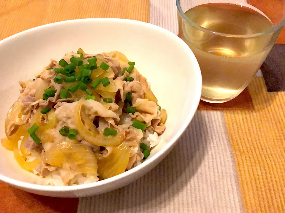 お昼は簡単に豚丼！|レガーミさん