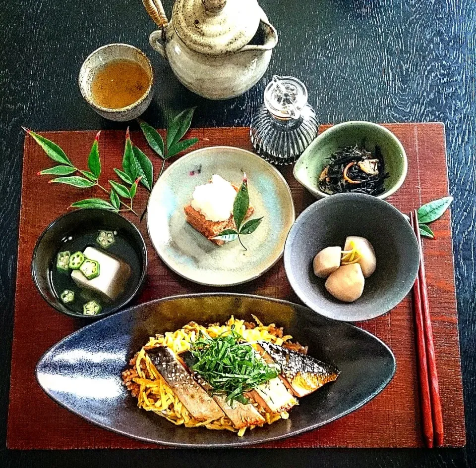 鯖の蒲焼きぽ~い照り焼きぽ~い丼🎶|瑞さん