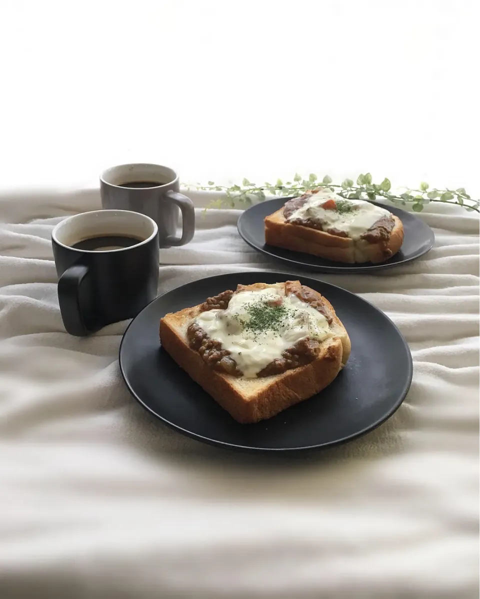 Snapdishの料理写真:カレーリメイク🍛🍞|千景さん