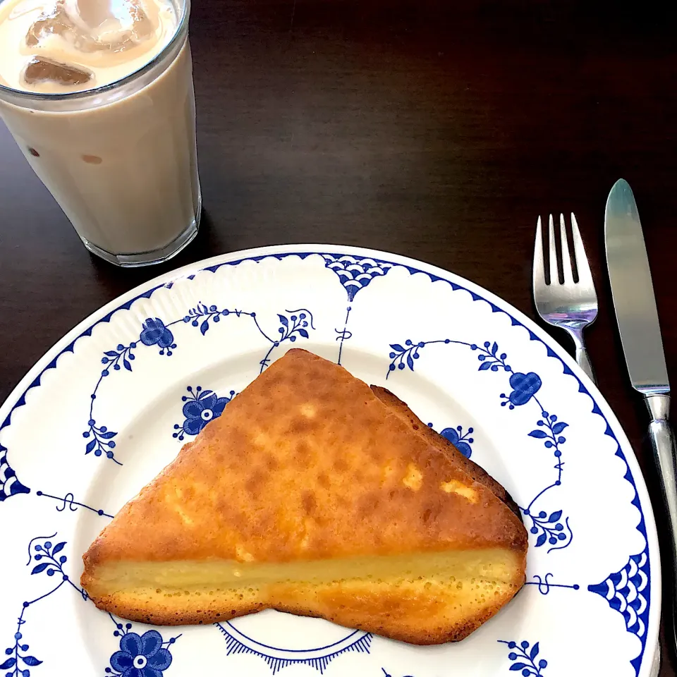 大分県つるさき食品さんの 三角チーズパン😊|Jean Nobyさん