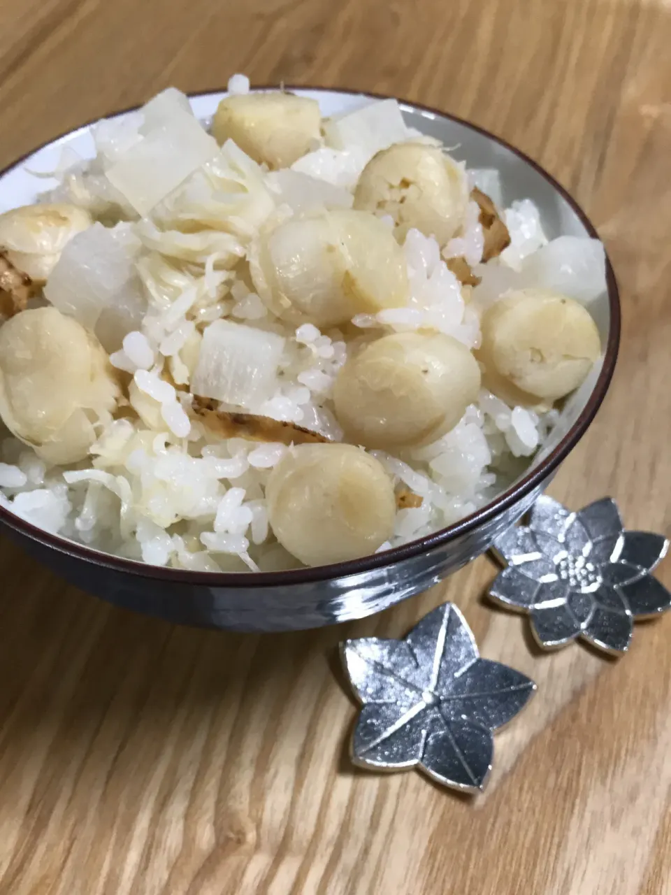 🌾令和の初新米🌾コシヒカリ✨
帆立と大根の炊き込みご飯|あまねこ🌿さん