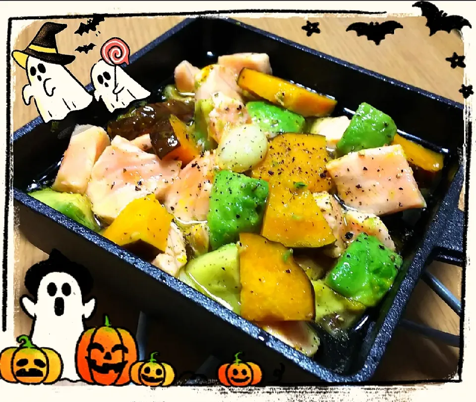 Snapdishの料理写真:かぼアボーモンアヒージョ
🎃&🥑&🐟️|ひとみんΨ(*´∀｀)Ψさん