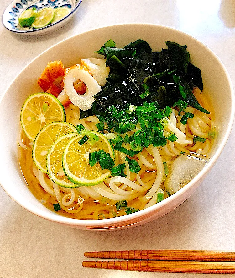 すだちうどん|もっさんさん