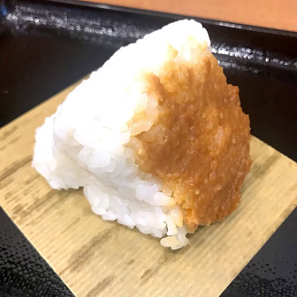 Snapdishの料理写真:米麹味噌おにぎり🍙@権米|Yumiさん