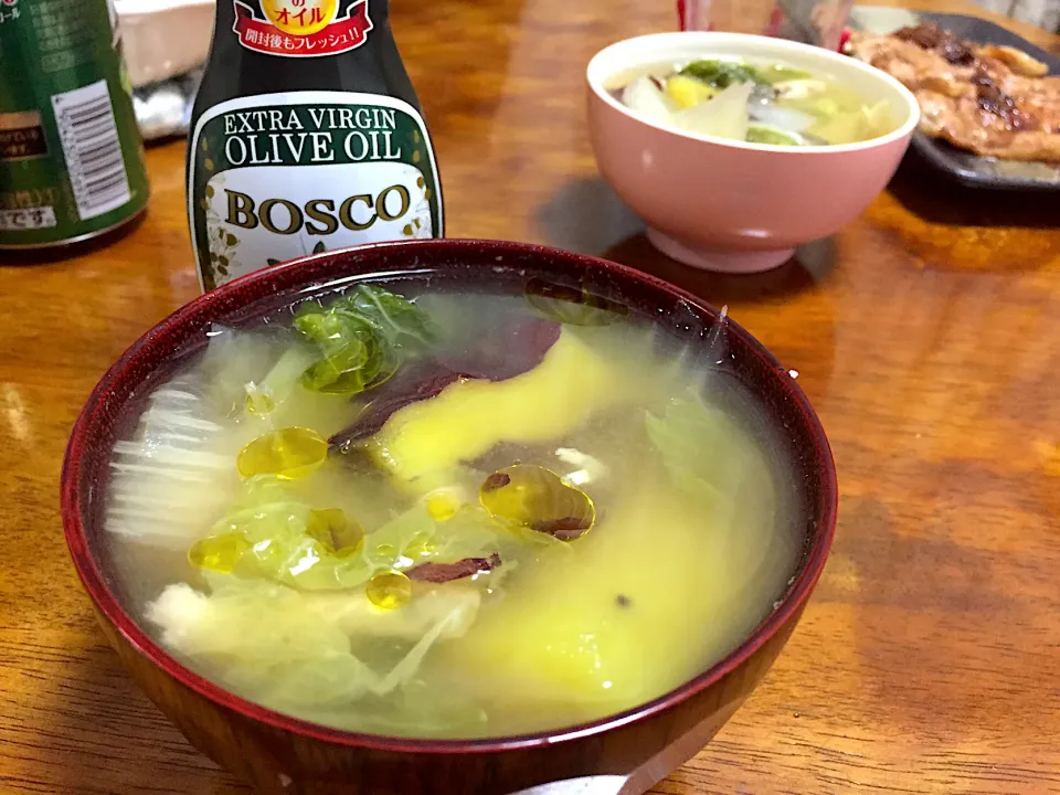 Snapdishの料理写真:サツマイモのお味噌汁にオリーブオイル|さんだーさん