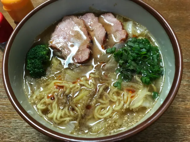 マルちゃん正麺🍜、醤油味❗️ ٩( *˙0˙*)۶✨|サソリさん