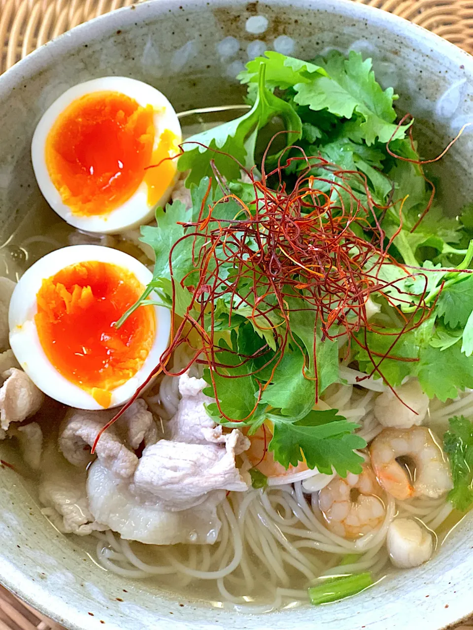 Snapdishの料理写真:八角とシナモンでフォーもどき温麺👩‍🍳|なーまりさん