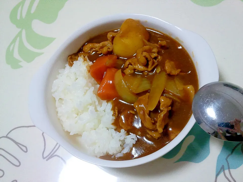 Snapdishの料理写真:aoi++さんの隠し味で簡単に美味しいカレー＋＋ #楽天レシピ|楽天レシピさん