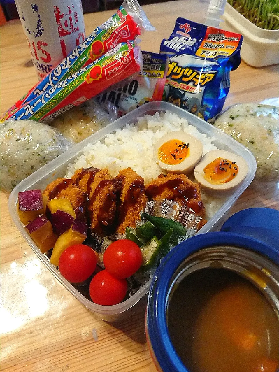 Snapdishの料理写真:2019.10.15 息子弁当🍱|あずきラテさん