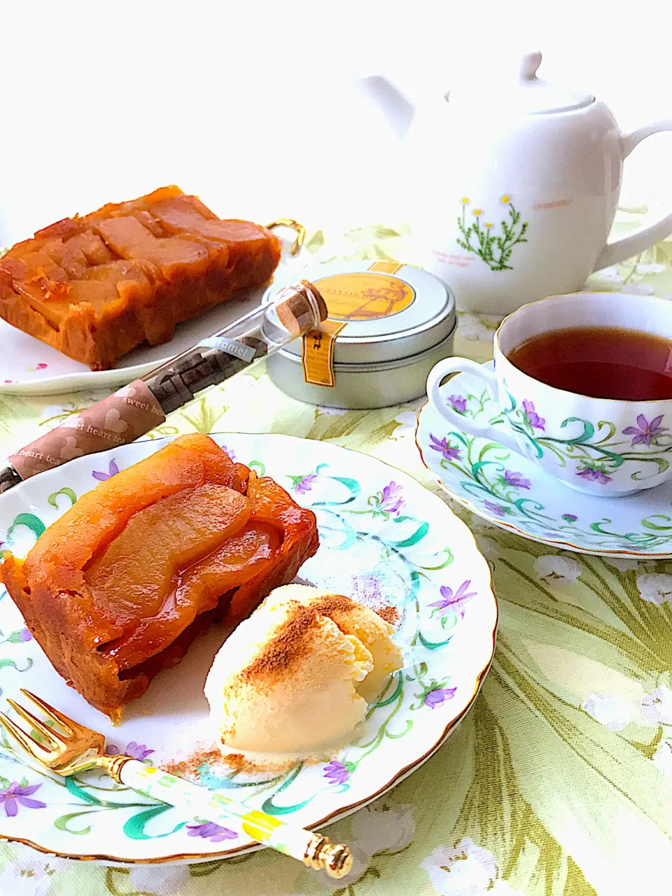 Snapdishの料理写真:❁︎na--na❁︎Nさんの料理 りんごのタルトタタン🍎作ってみたよ❣️|サミカさん