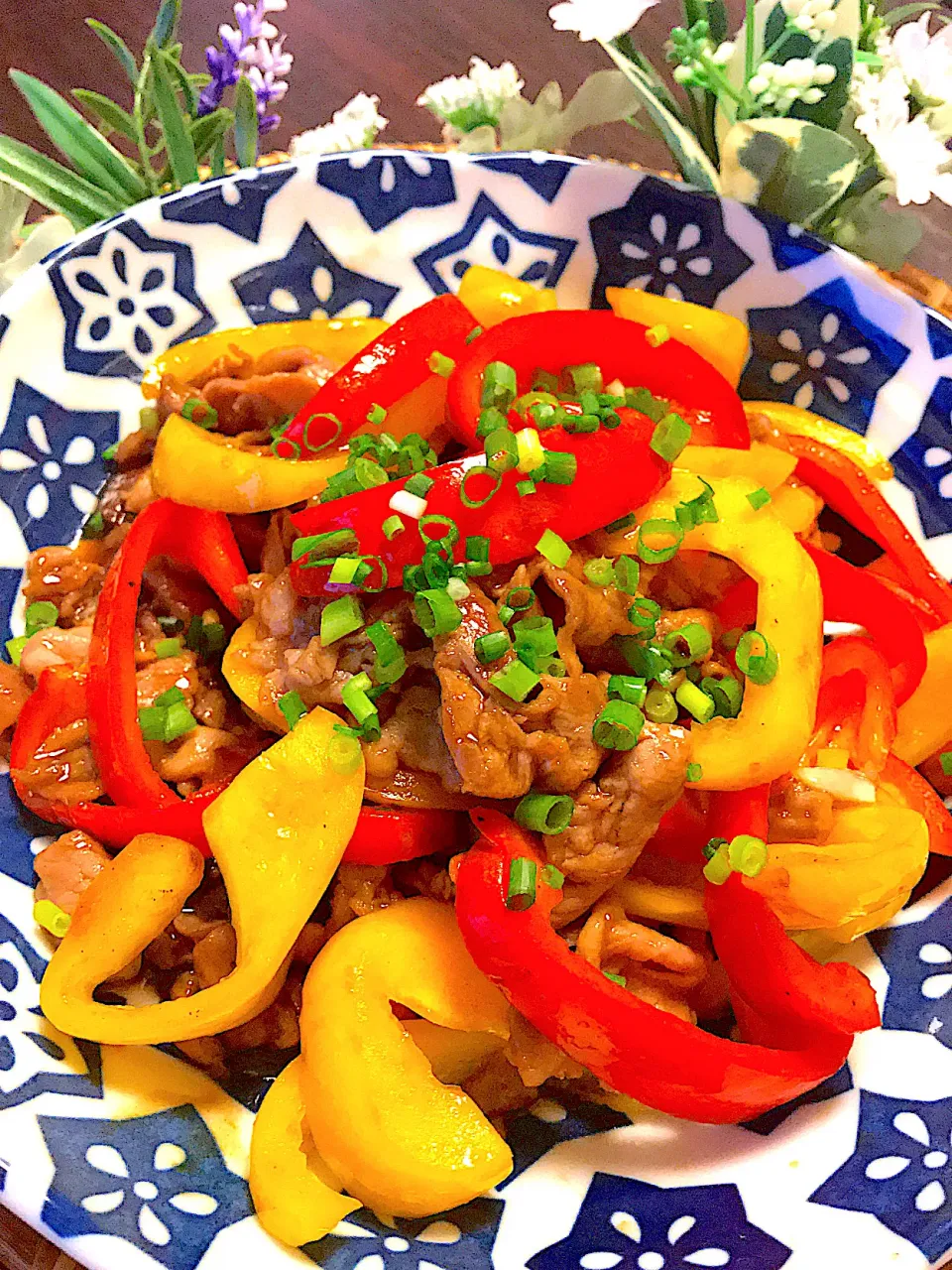 パプリカと豚肉のバルサミコ酢炒め💕💕|🌺🌺Foodie🌺🌺さん