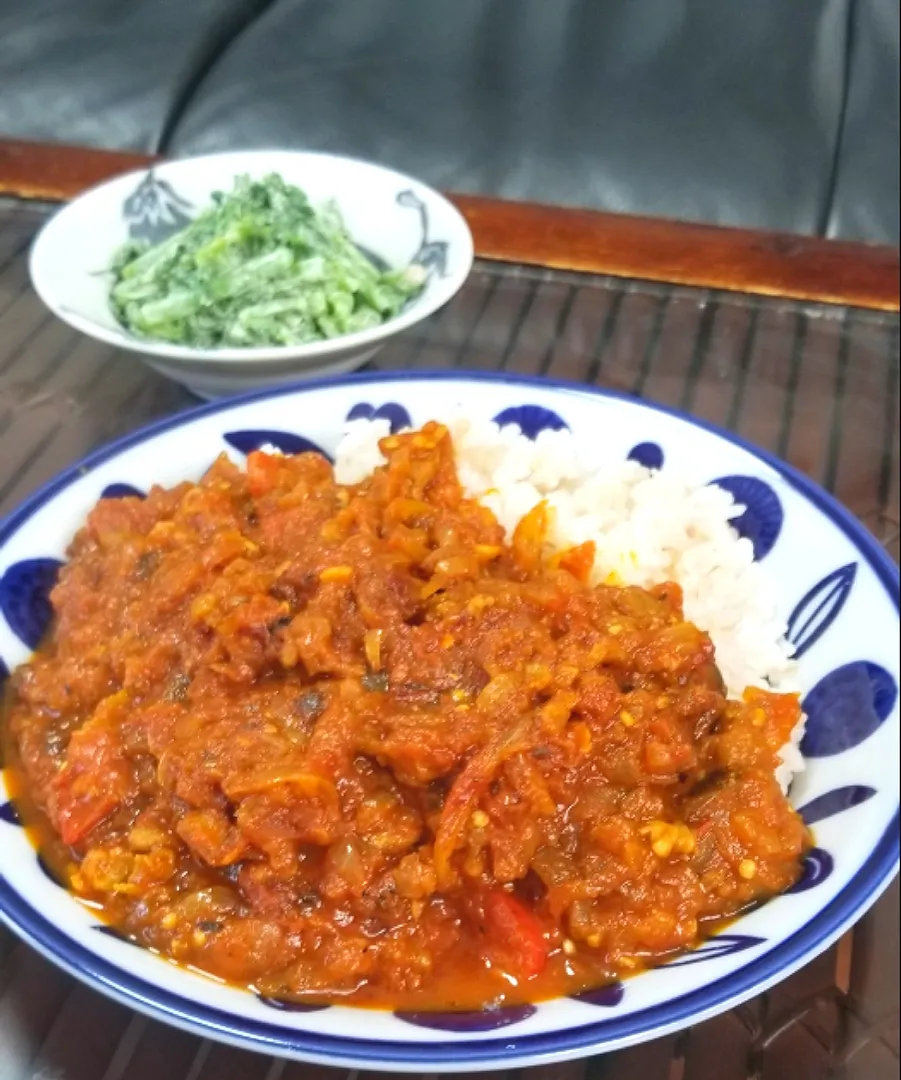 前日の残り物をリメイク料理でカレー🍛にしました～☺️茄子豚肉トマトカレーに…♪|dai.noriさん