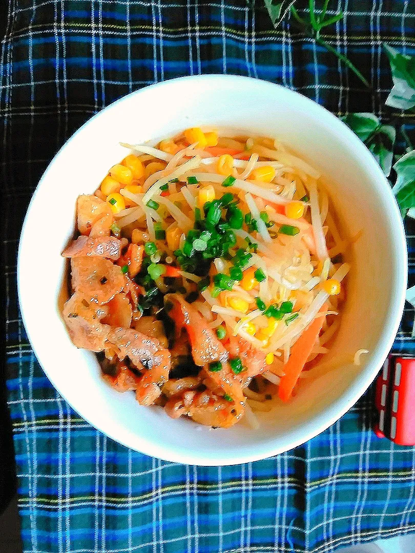 ぽき。さんの料理 豚こまチャーシューで♡具沢山醤油ラーメン。|花ママさん