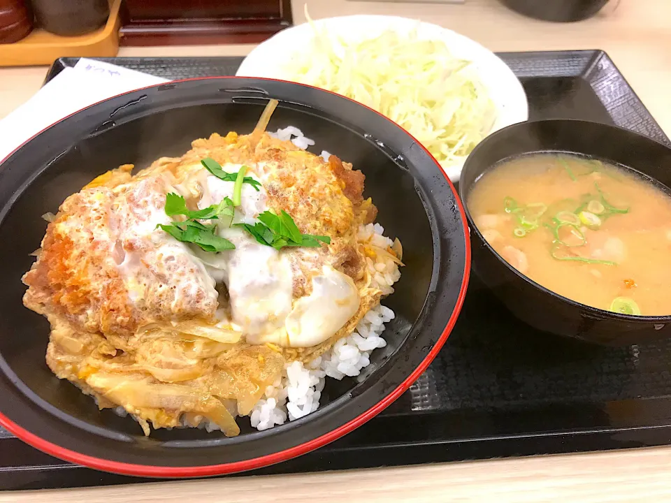 ミニカツ丼セット|マハロ菊池さん