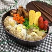 Snapdishの料理写真:栗ご飯弁当|サリーさん