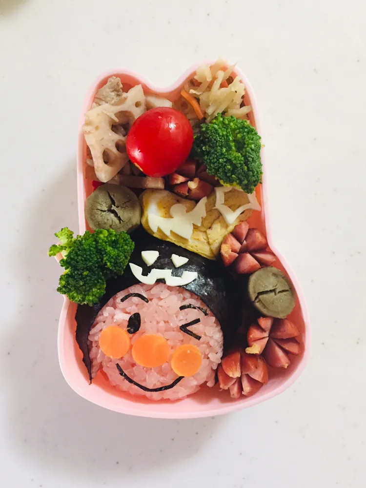 Snapdishの料理写真:ザッキー☆さんの料理 ハロウィンキャラ弁☆アンパンマン（中級）|pimoriさん