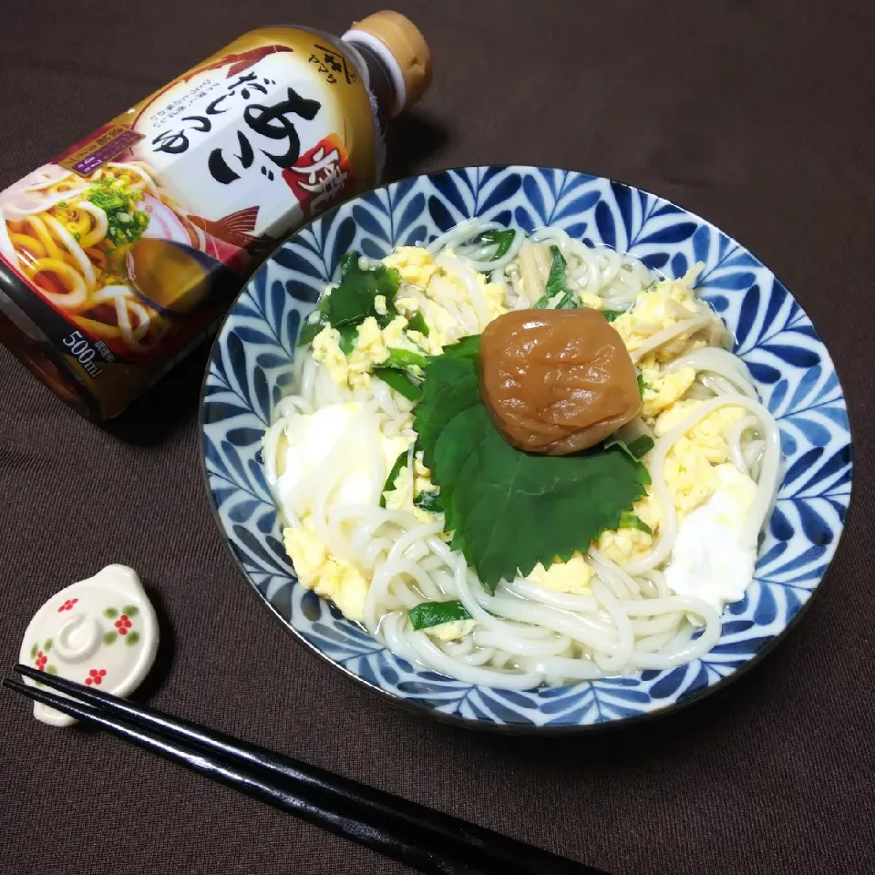 焼きあごだしつゆでニラたまにゅうめん梅のせ|シュワシュワキッチンさん