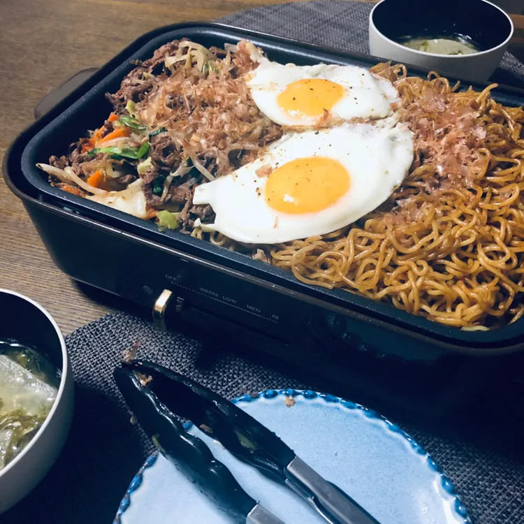 無性に食べたくなる焼きそば(´-ω-｀)|AKUBI*:ஐ(●˘͈ ᵕ˘͈)さん