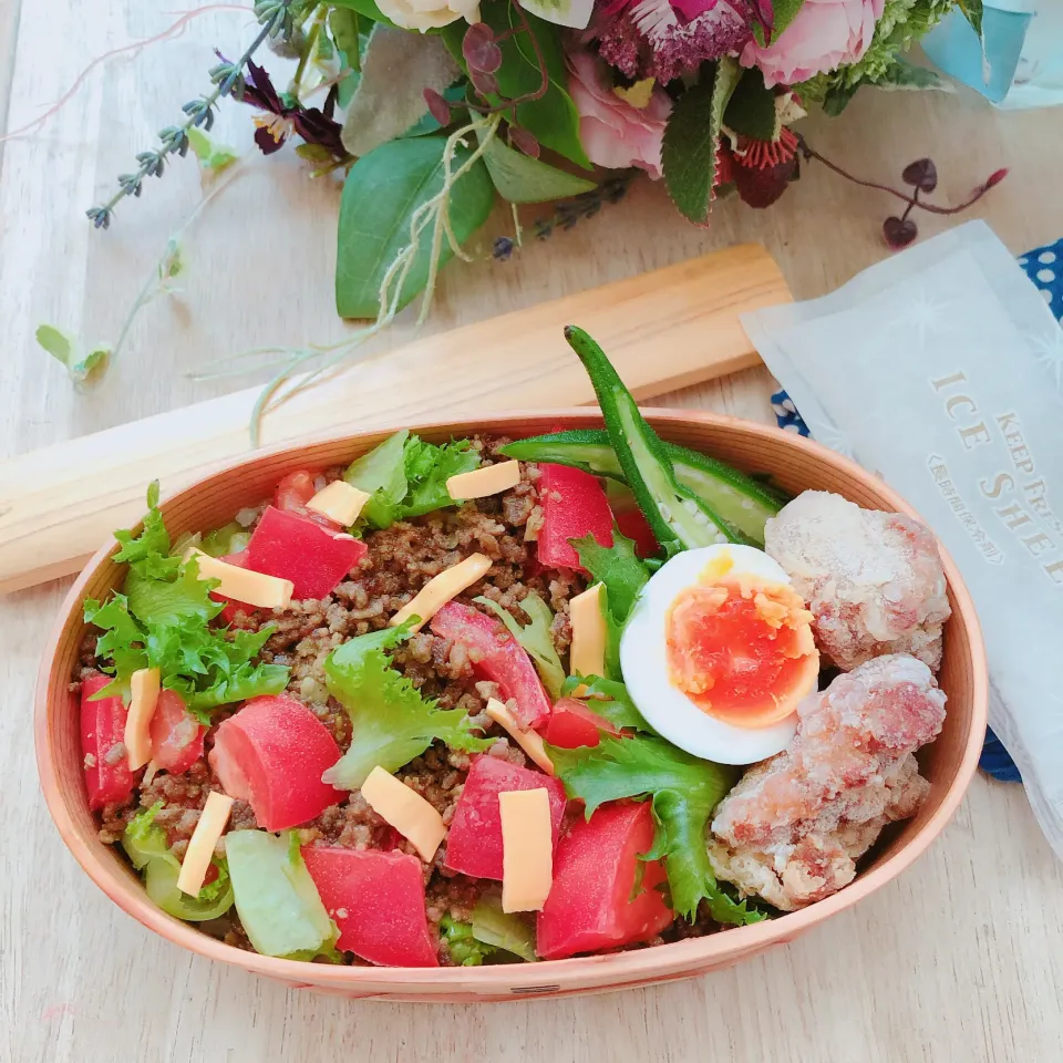 野菜もたっぷり♪アボカドとトマトの簡単タコライス弁当|ゆきんこ♪さん