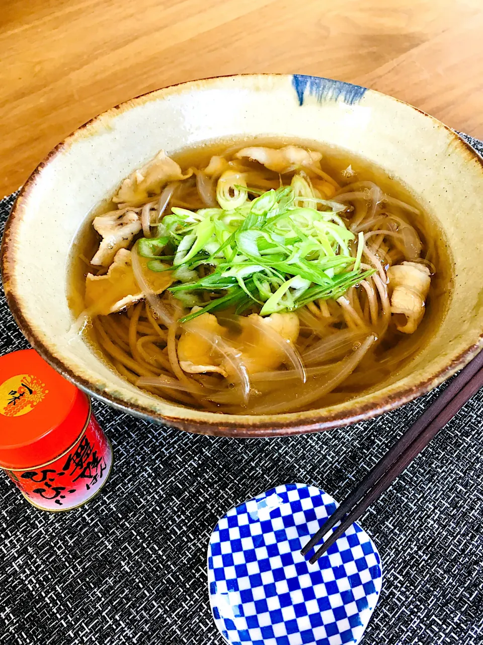 Snapdishの料理写真:今日のお家で一人ランチは                           ゆずぽんさんの料理 ちゃちゃっとランチ ✾ 肉そば✨|ミッチ☆ママさん