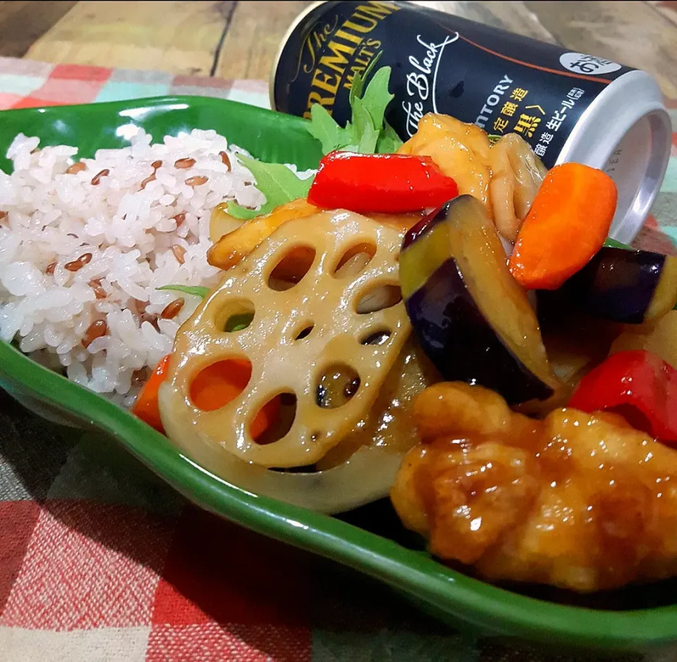 黒酢餡掛けと黒米ご飯|ナオミさん