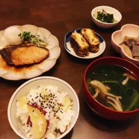 Snapdishの料理写真:ぶり照りと富山の幸のおばんざいで、秋の滋養ごはん🐟🍚🍠🌟