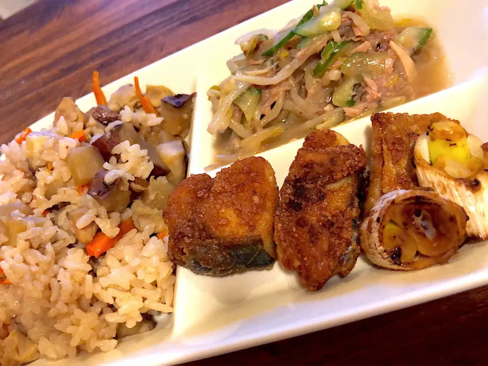 さつまいもご飯❁鰆の竜田揚げ❁ツナともやしのナムル|なんぷぅさん