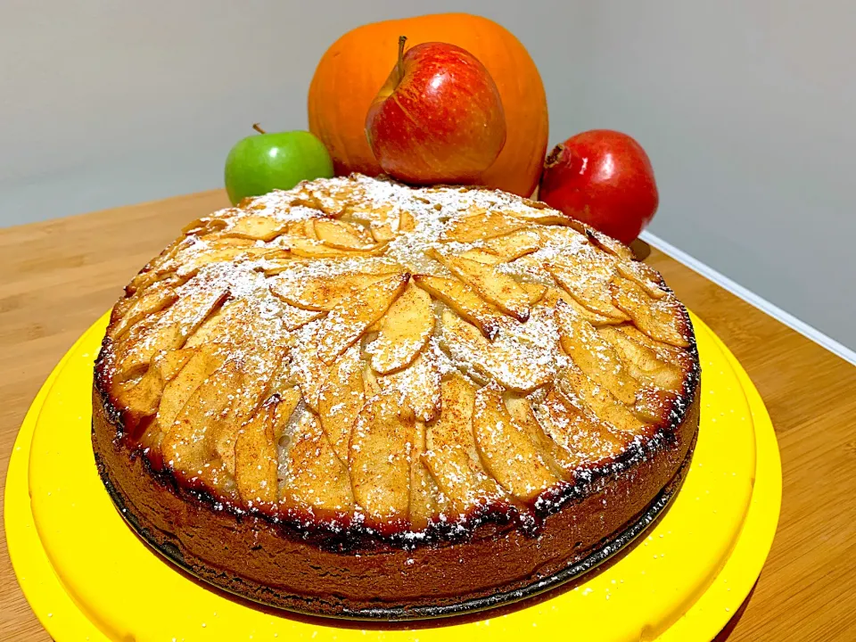 Spicy apple cake|Alessandra de Lucaさん