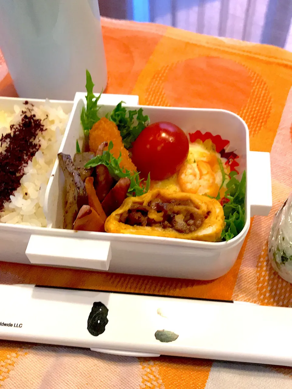 Snapdishの料理写真:2019.10.18  JK＆自分弁当～焼豚入り卵焼き🎶|rinrin*mama*さん