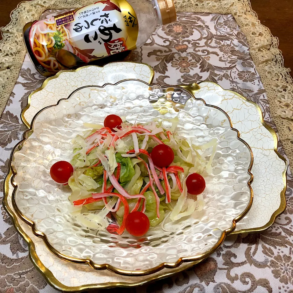 レタスソテー＊カニカマミニトマト🍅焼きあごだしつゆ🌺|henryさん