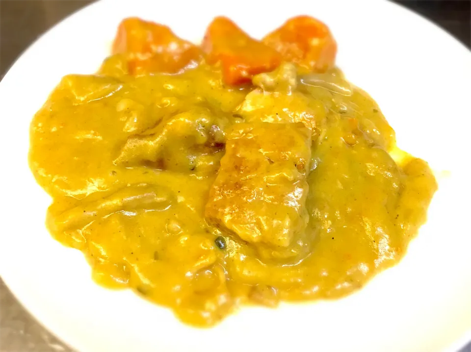 骨なしスペアリブのカレークリームソース|Ryohey Nakashimaさん