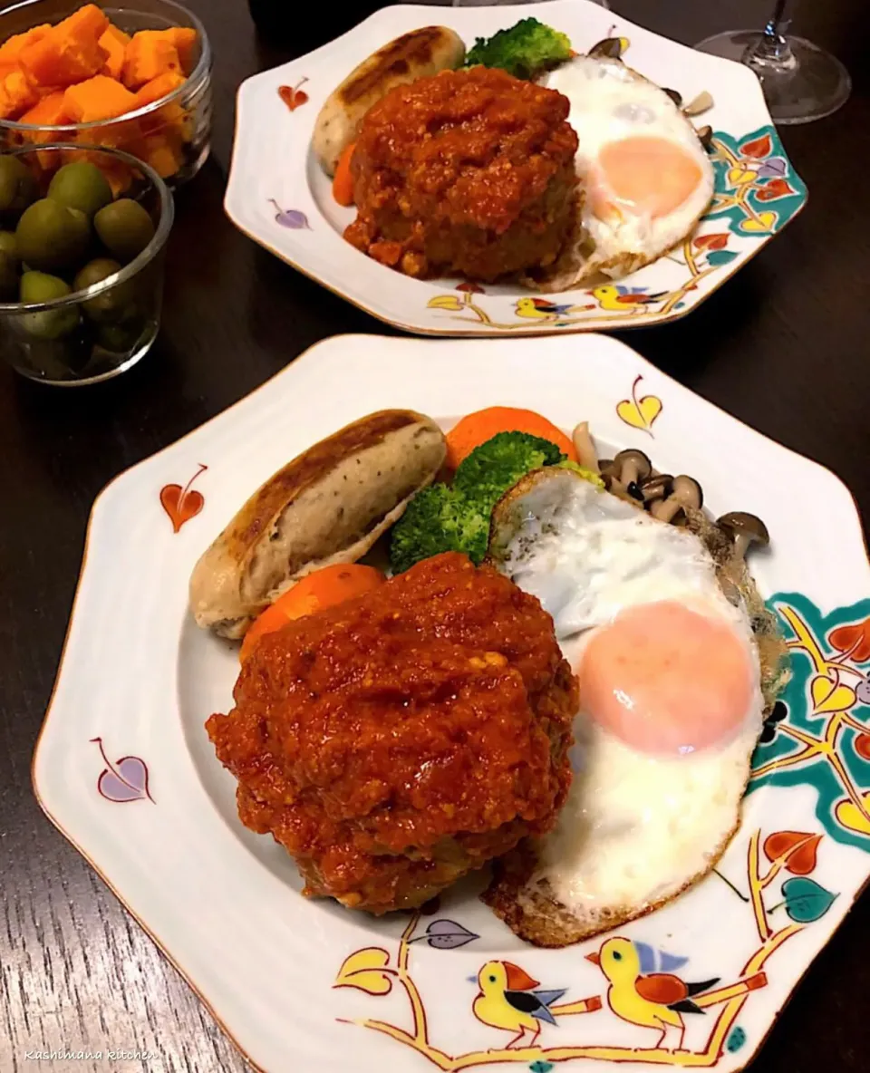 チーズ入りハンバーグのトマトソース煮|Kashimanakitchenさん