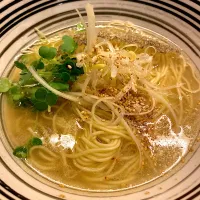 Snapdishの料理写真:鯛の塩ラーメン#堂の浦|Seiichiro Ishiharaさん