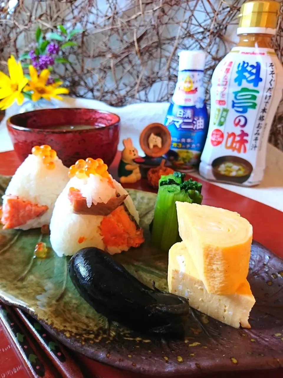 朝ごはん🐔
液みそで…だし巻き玉子
&
すりおろし蓮根のお味噌汁|jusさん