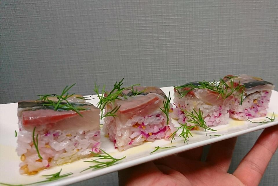 梅酢で締めた鯵と梅酢で作った酢飯の 鯵の菊花押し寿司 Shikano Snapdish スナップディッシュ Id 91k18a