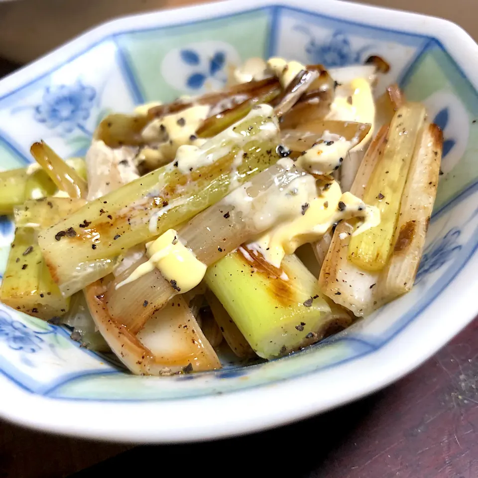 焼き白ネギのマヨ和え。|くのっちさん