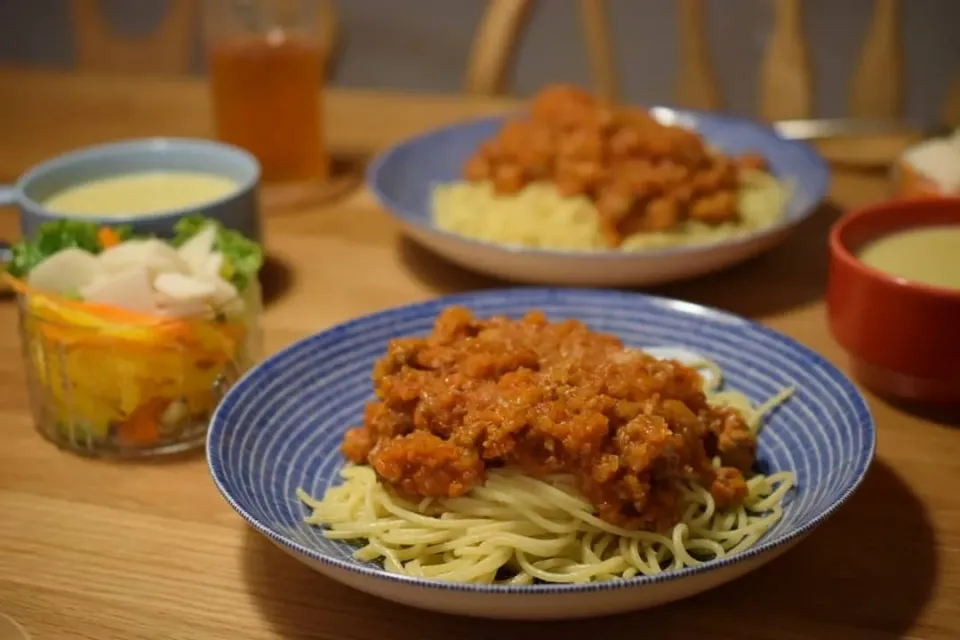 Snapdishの料理写真:てんこ盛りミートスパゲティ|うにんぱすさん