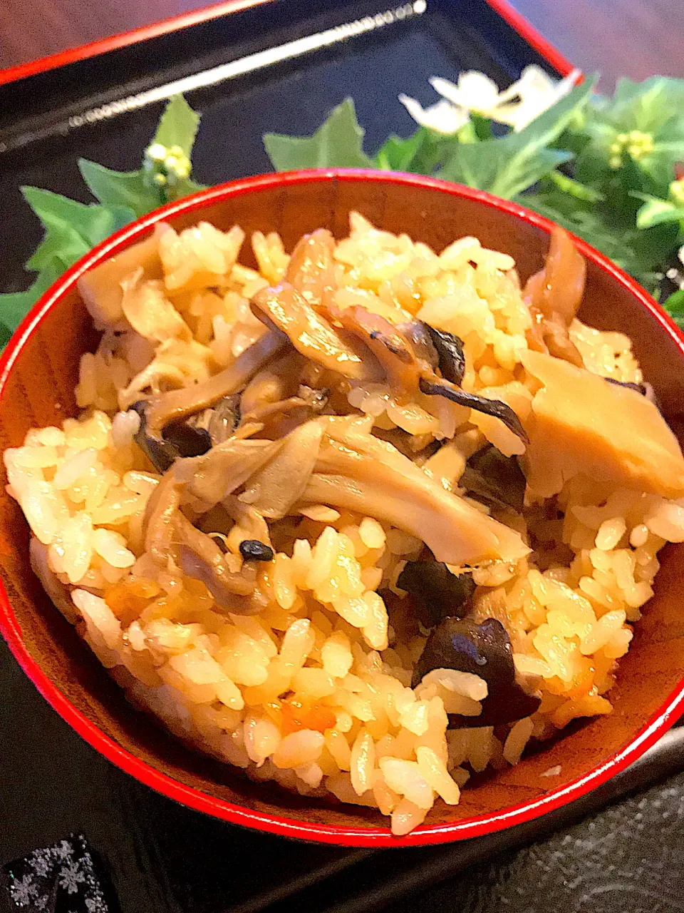 Snapdishの料理写真:平茸と舞茸の炊き込みご飯💕コリコリした平茸の食感❤️❤️❤️❤️|🌺🌺Foodie🌺🌺さん