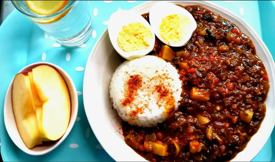 セロリたっぷりカレー|のんたかさん