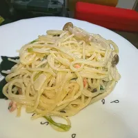 Snapdishの料理写真:鮭いりクリームパスタ|三浦 悠大さん