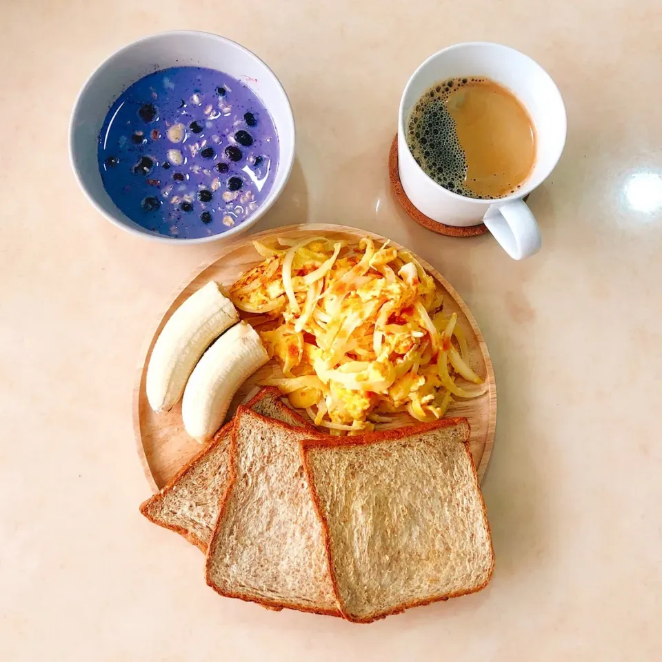 🥯日常の朝ごはん🍞 玉ねぎスクランブルver.|Rina (˶‾᷄ ⁻̫ ‾᷅˵)さん