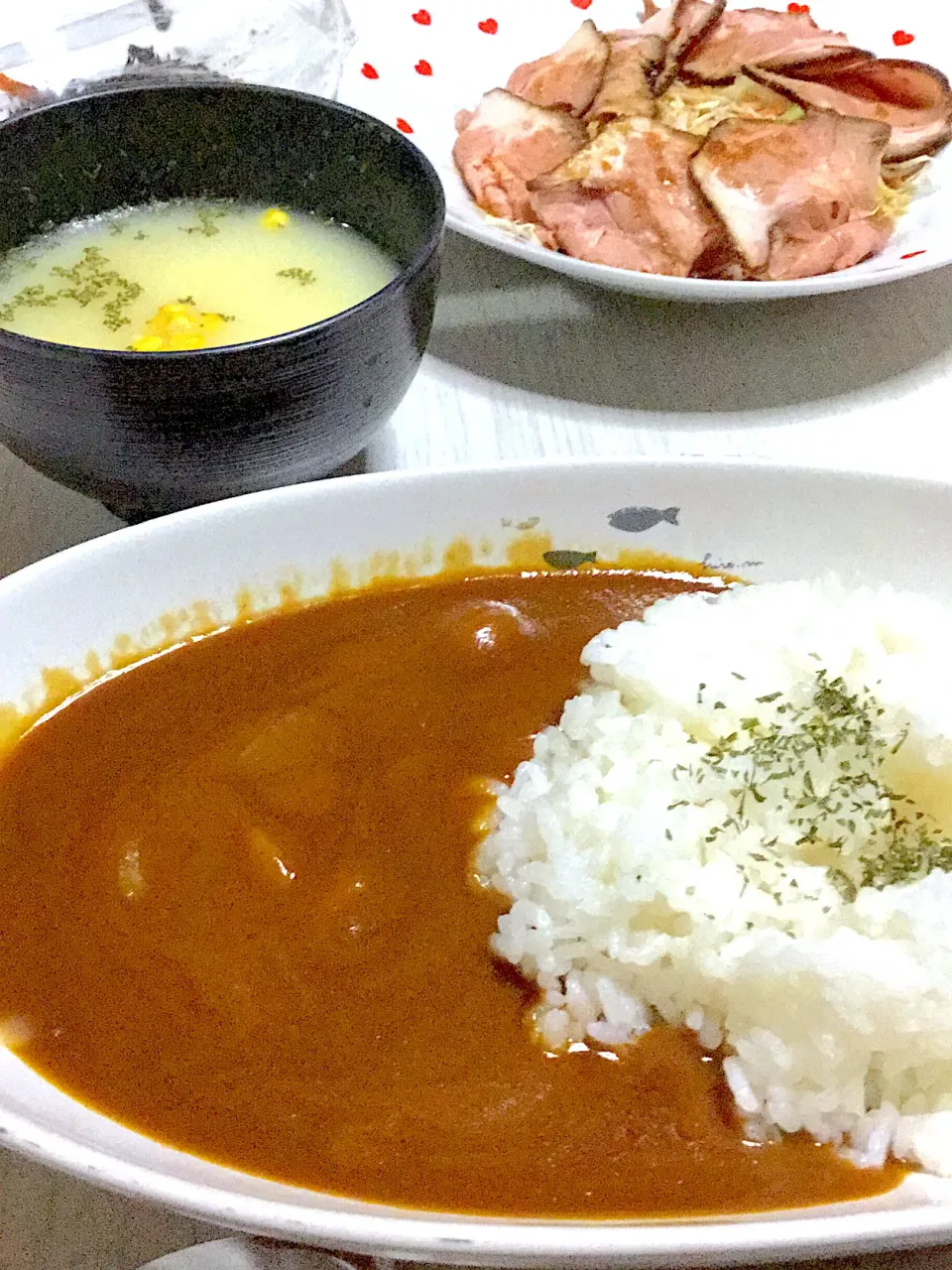 カレー、ポークサラダ、スープ|Ayaさん