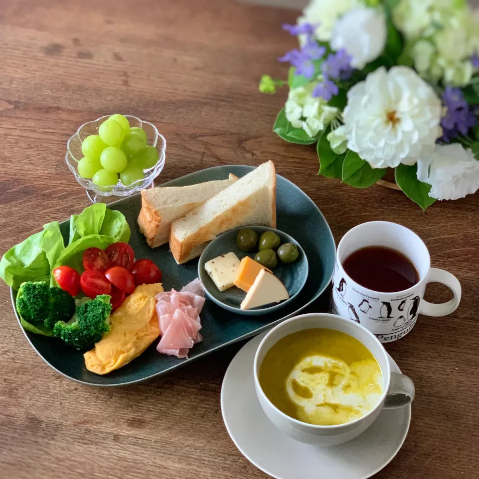 今日の朝ごはん|ぺんぎんさん